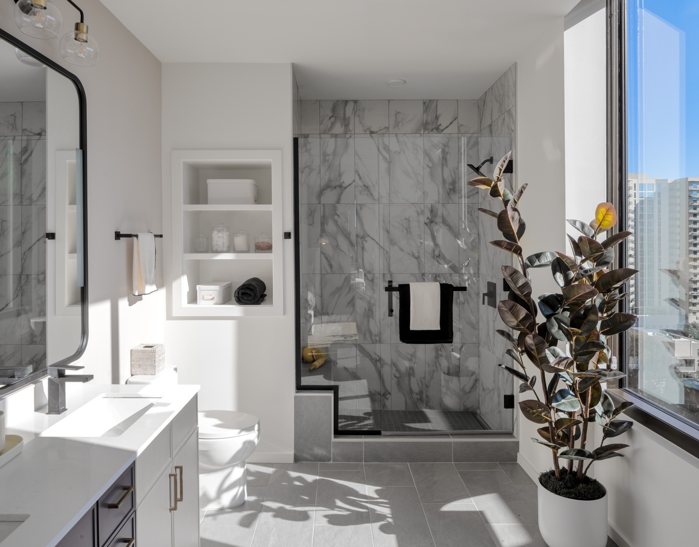 TheJuniperReserve_LuxuryApartmentCommunity_Bathroom_MidtownGA