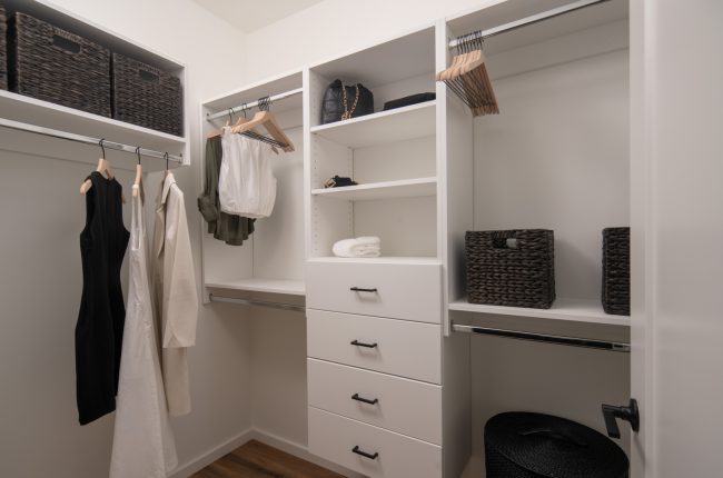 TheJuniperReserve_LuxuryApartmentCommunity_Closet_MidtownGA