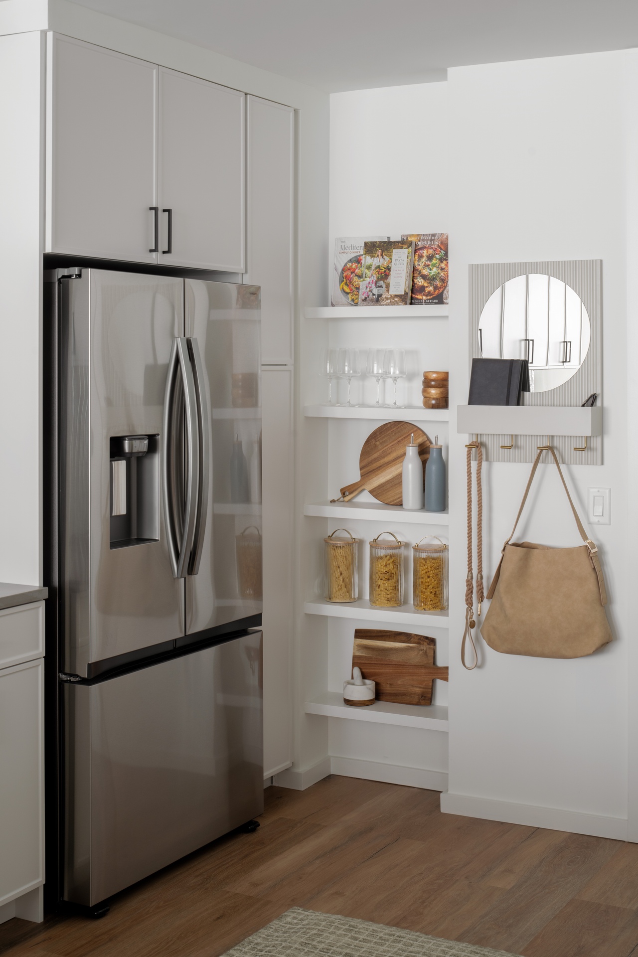 TheJuniper_LuxuryApartmentCommunity_Kitchen_MidtownGA