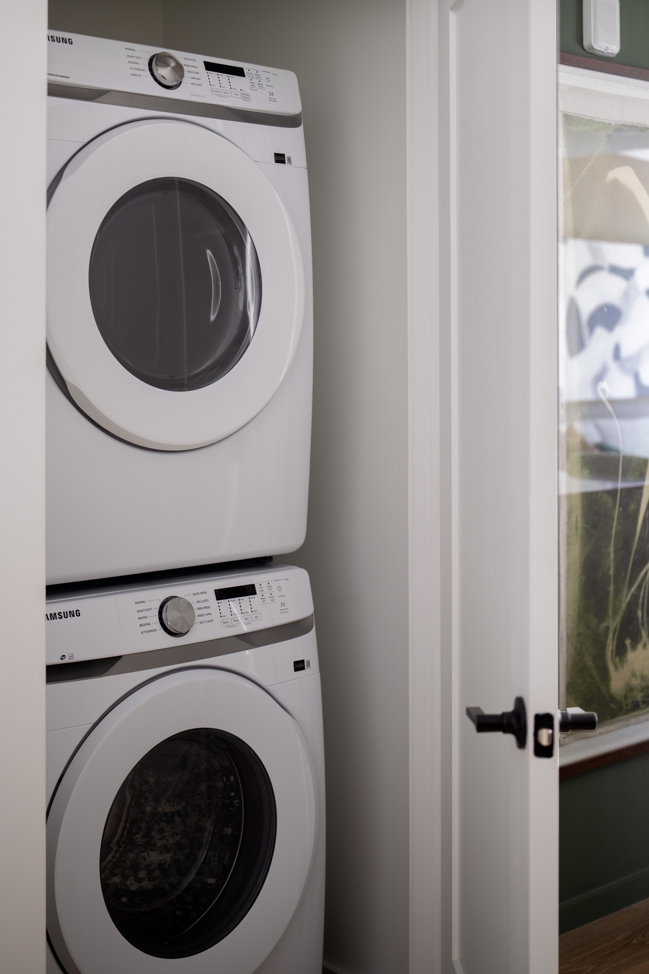TheJuniper_LuxuryApartmentCommunity_Laundry_MidtownGA